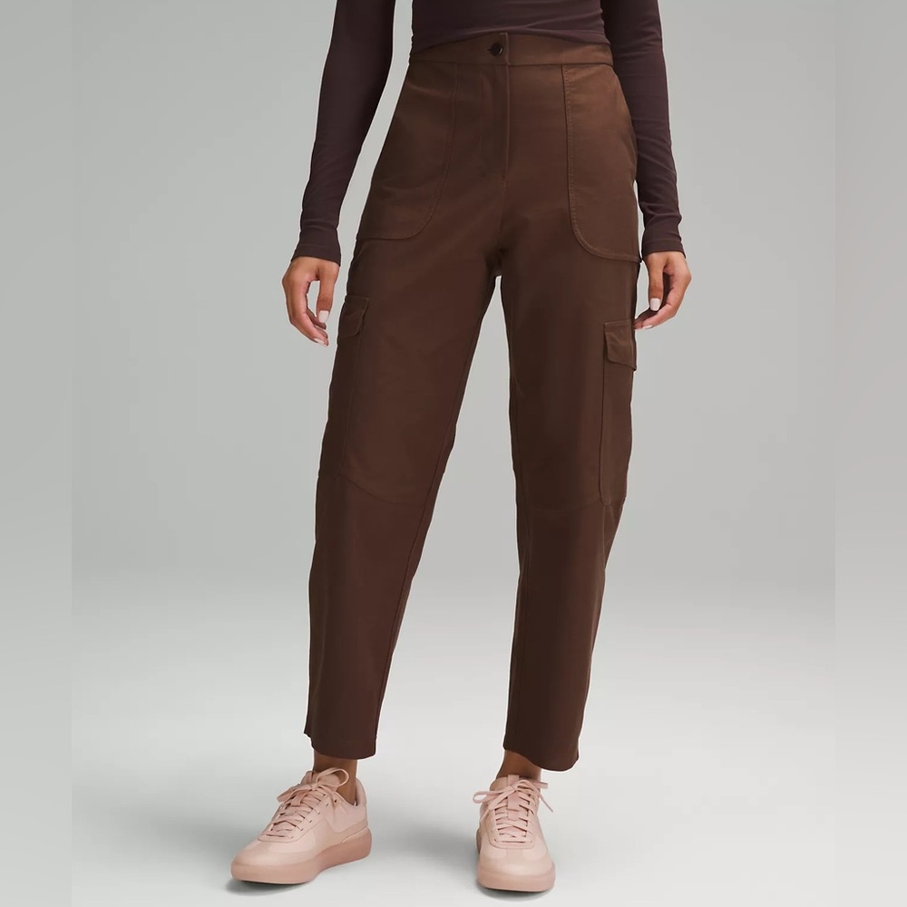 Lululemon Light Utilitech Cargo Pocket High-Rise Pant NWT
